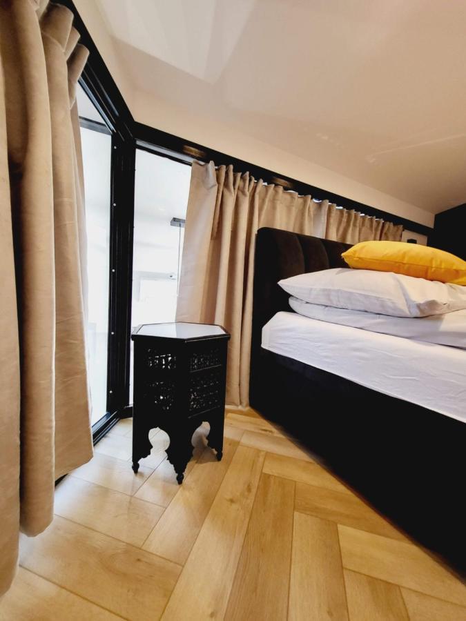 Old Town Apartment, Starowislna Краков Экстерьер фото