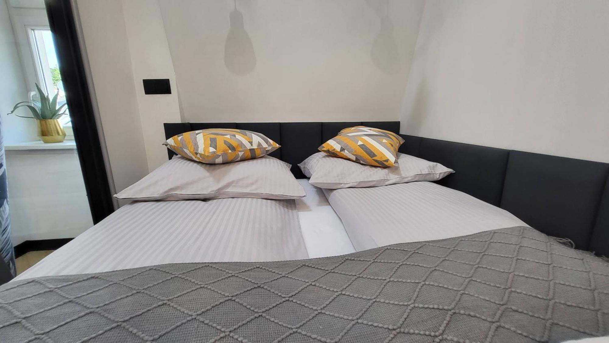 Old Town Apartment, Starowislna Краков Экстерьер фото