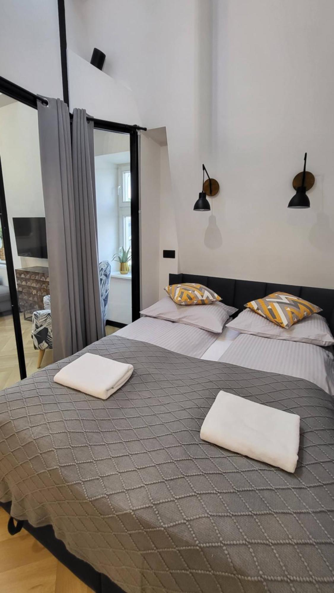 Old Town Apartment, Starowislna Краков Экстерьер фото